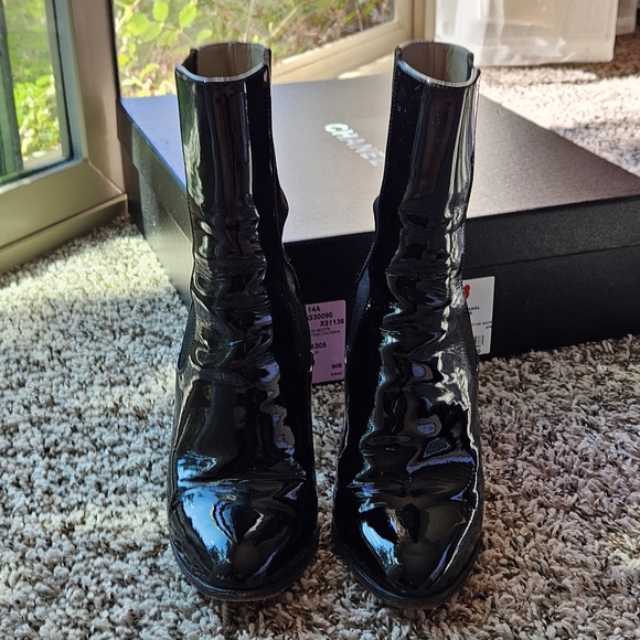 Chanel boots - Picture 9 of 15